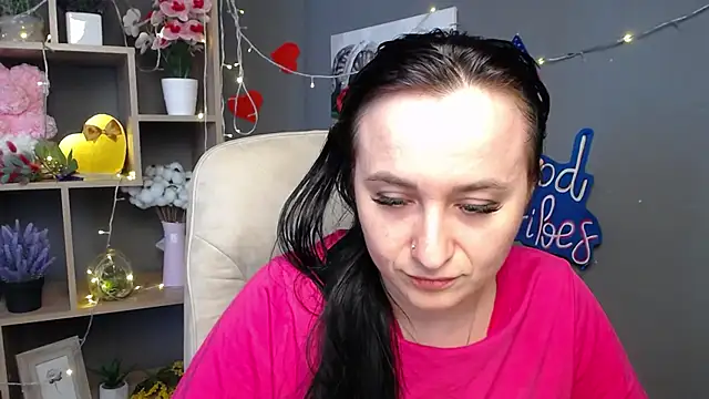 NinaFlawlees online show from 07-07-26, 07:23