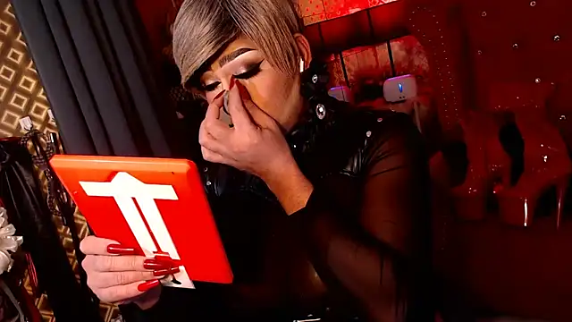 AntoniaSaints online show from 10-06-25, 10:45