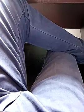 Snapshot of robinsan1010 chatting on 03-05-25, 09:38 robinsan1010 online show from 03-05-25, 09:38