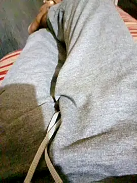 Snapshot of robinsan1010 chatting on 03-10-25, 05:18 robinsan1010 online show from 03-10-25, 05:18