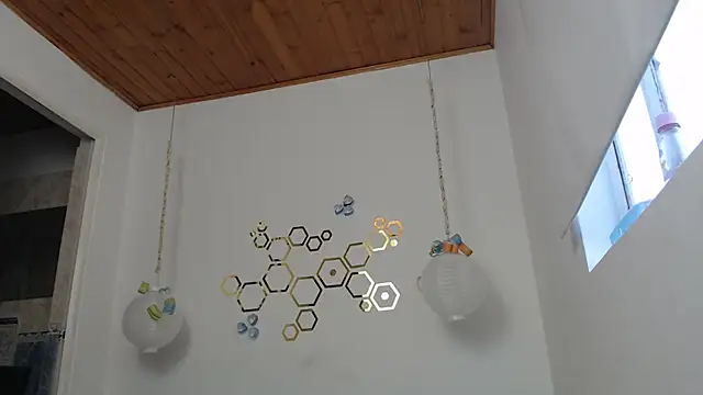 adriscute online show from 03-02-25, 10:59