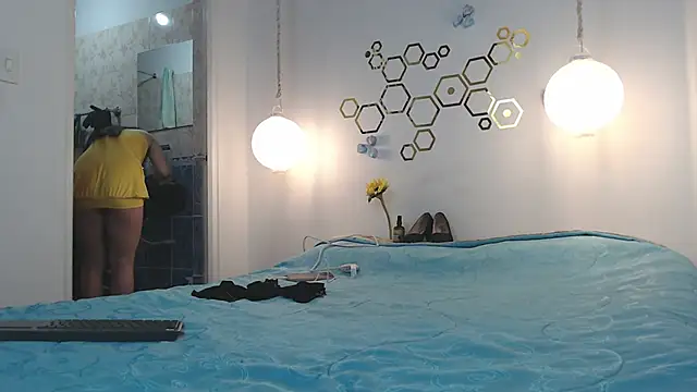 adriscute online show from 03-09-25, 01:46