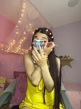 Snapshot of adriscute chatting on 05-26-26, 01:56 adriscute online show from 05-26-26, 01:56