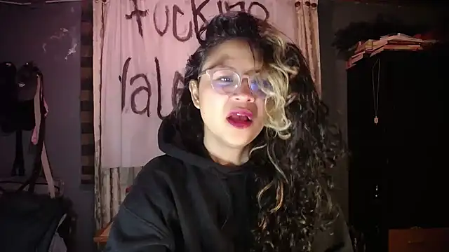 Hathorlove online show from 02-18-26, 07:04