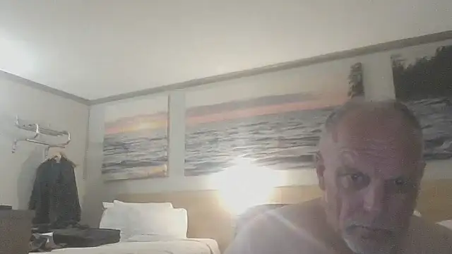 Snapshot of 505Lookin4W2fwb chatting on 04-30-26, 03:29 505Lookin4W2fwb online show from 04-30-26, 03:29