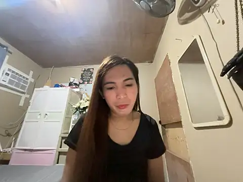 Snapshot of Msyensmith chatting on 07-16-26, 06:19 Msyensmith online show from 07-16-26, 06:19