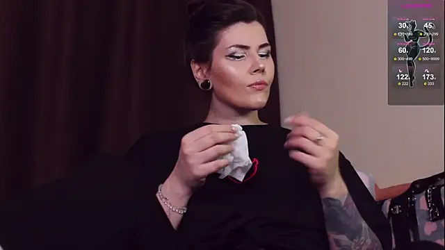 Snapshot of Luna_Blake chatting on 02-12-25, 03:49 Luna Blake online show from 02-12-25, 03:49