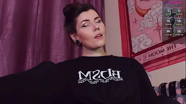 Snapshot of Luna_Blake chatting on 03-05-25, 04:35 Luna Blake online show from 03-05-25, 04:35