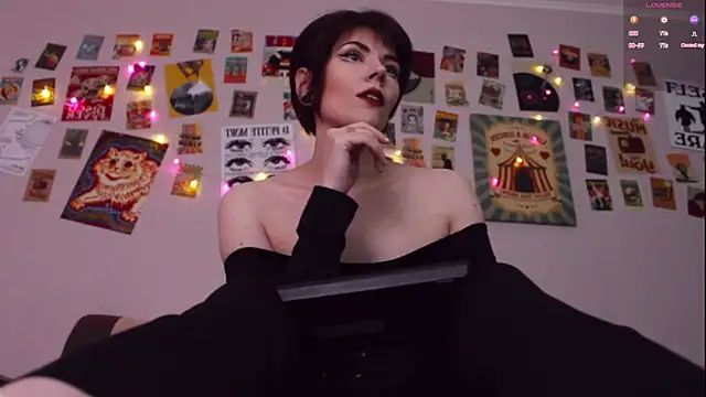 Luna Blake online show from 05-27-26, 05:21