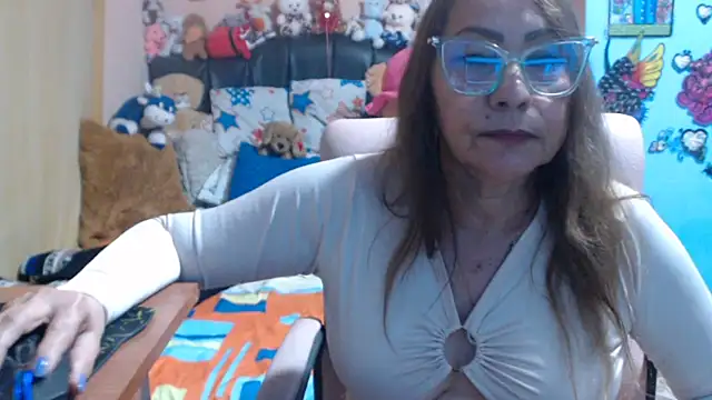 Snapshot of milfeddy_ chatting on 07-06-26, 12:29 milfeddy online show from 07-06-26, 12:29