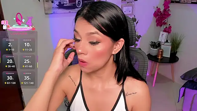 Julia-roberths online show from 05-25-26, 01:17
