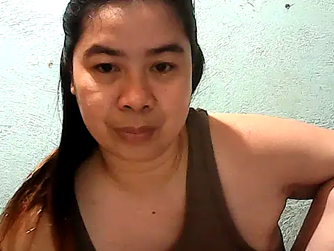 Snapshot of Totally_Naked69 chatting on 07-15-26, 05:56 Totally Naked69 online show from 07-15-26, 05:56