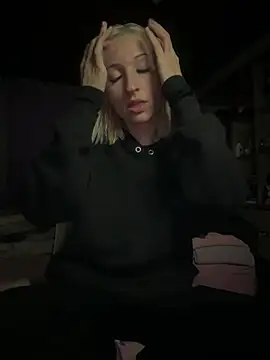 bunnydark00 online show from 06-24-26, 12:09