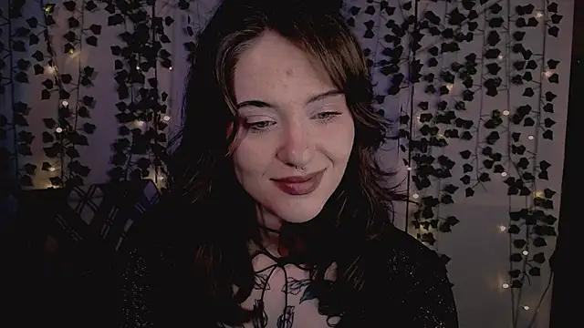 risha laas online show from 11-22-25, 08:08