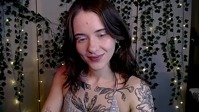 Snapshot of risha_laas chatting on 05-14-26, 08:04 risha laas online show from 05-14-26, 08:04