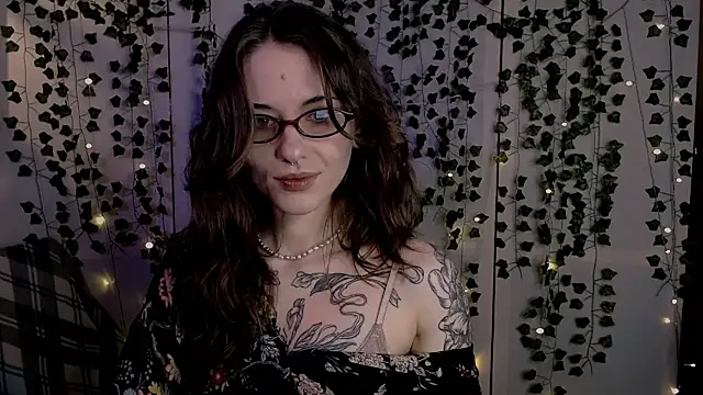 Snapshot of risha_laas chatting on 05-28-26, 08:06 risha laas online show from 05-28-26, 08:06