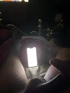 Snapshot of sukisnpaii chatting on 03-26-26, 12:11 sukisnpaii online show from 03-26-26, 12:11