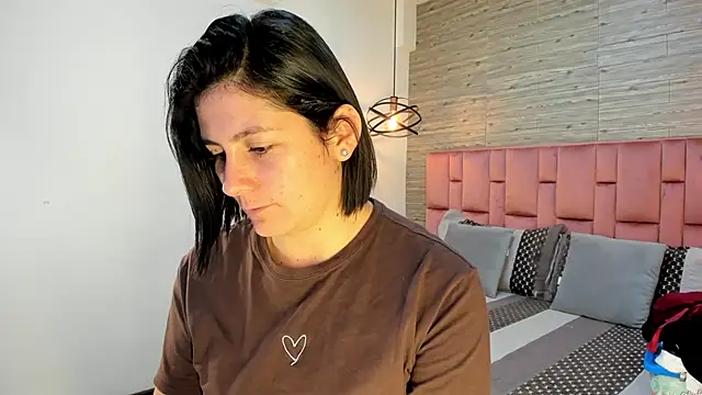 SarahDeyvis online show from 02-25-25, 01:50