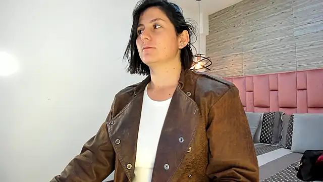 SarahDeyvis online show from 02-27-25, 01:38