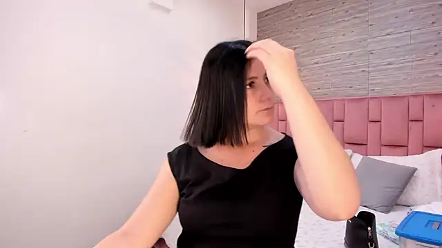 SarahDeyvis online show from 03-11-25, 05:13