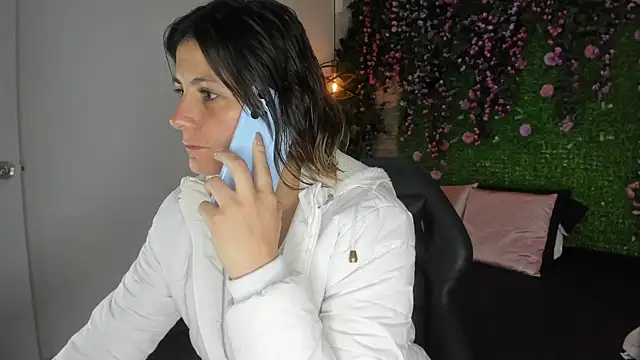 SarahDeyvis online show from 02-16-26, 01:07