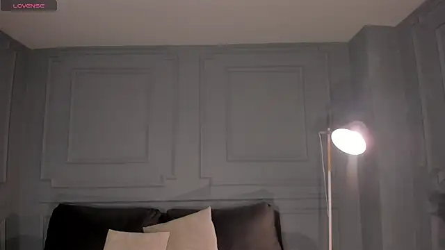 EveBensonX online show from 03-31-26, 07:47