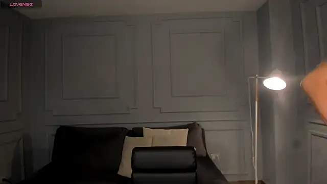 EveBensonX online show from 04-01-26, 07:55