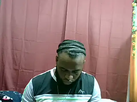 Snapshot of 2ocmaxi chatting on 02-13-25, 07:10 2ocmaxi online show from 02-13-25, 07:10