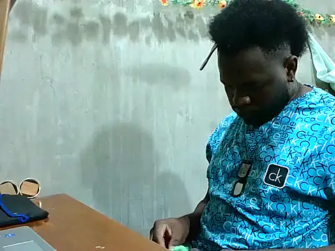 Snapshot of 2ocmaxi chatting on 11-17-25, 08:58 2ocmaxi online show from 11-17-25, 08:58