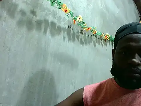 Snapshot of 2ocmaxi chatting on 11-23-25, 10:09 2ocmaxi online show from 11-23-25, 10:09