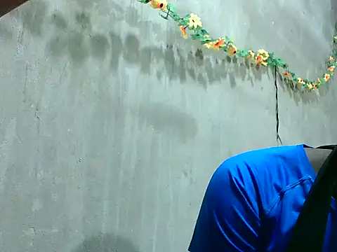 Snapshot of 2ocmaxi chatting on 11-24-25, 08:30 2ocmaxi online show from 11-24-25, 08:30