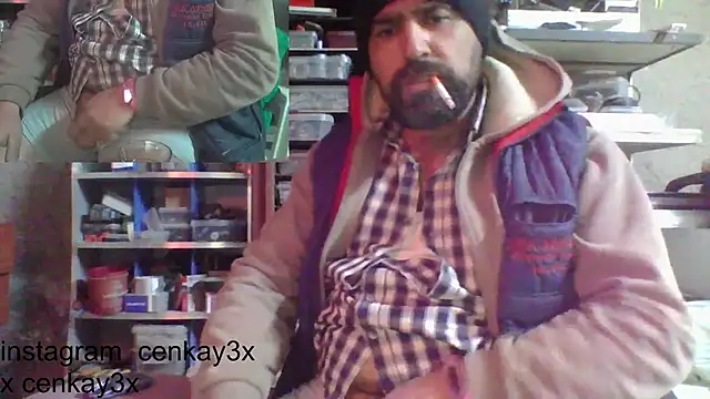 Snapshot of masculine_bear_daddy chatting on 02-23-25, 06:12 masculine bear daddy online show from 02-23-25, 06:12