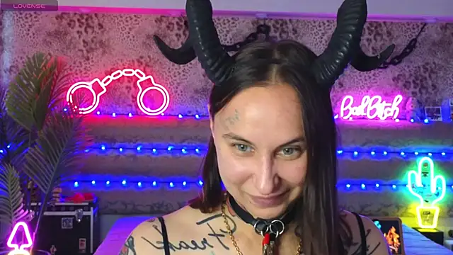 Cool Freak  online show from 07-12-26, 10:28