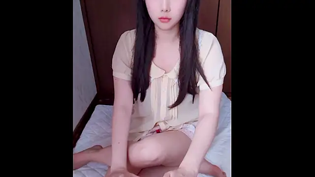 Snapshot of Anne-japanese- chatting on 07-09-26, 12:48 Anne-japanese- online show from 07-09-26, 12:48