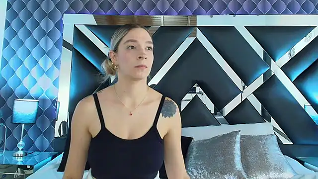 victoriaa lee  online show from 01-21-25, 11:13