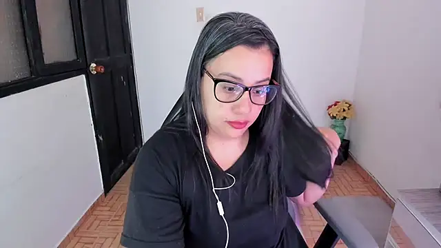 Snapshot of smile_sweetpao chatting on 02-02-25, 03:21 smile sweetpao online show from 02-02-25, 03:21