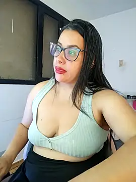 Snapshot of smile_sweetpao chatting on 02-28-25, 04:43 smile sweetpao online show from 02-28-25, 04:43