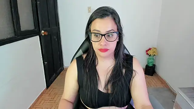 Snapshot of smile_sweetpao chatting on 03-04-25, 03:44 smile sweetpao online show from 03-04-25, 03:44