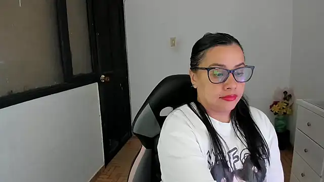 Snapshot of smile_sweetpao chatting on 11-01-25, 09:50 smile sweetpao online show from 11-01-25, 09:50