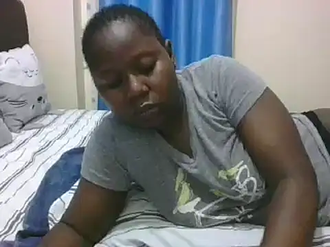 Snapshot of 10sexymelo69_ chatting on 03-05-25, 04:13 10sexymelo69 online show from 03-05-25, 04:13