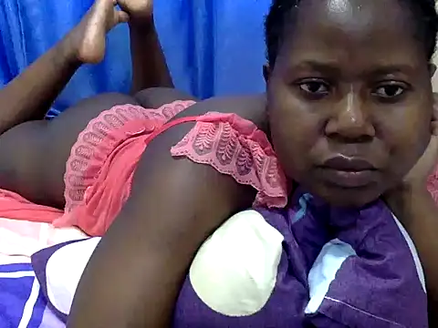 Snapshot of 10sexymelo69_ chatting on 09-10-25, 11:32 10sexymelo69 online show from 09-10-25, 11:32