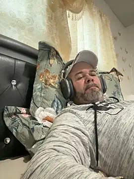 Cristian-Brayan online show from 09-27-25, 11:48