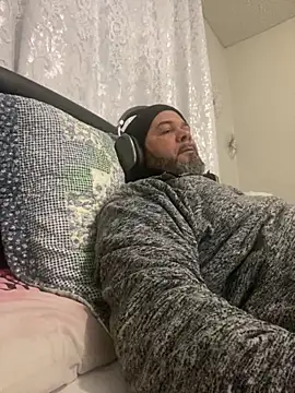 Cristian-Brayan online show from 11-13-25, 04:28