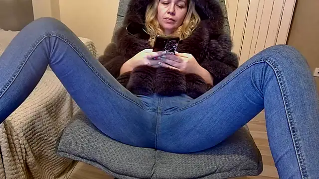 mesexylady34 online show from 12-16-25, 07:41