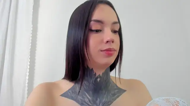 Snapshot of All_yours555 chatting on 02-18-25, 03:42 All yours555 online show from 02-18-25, 03:42