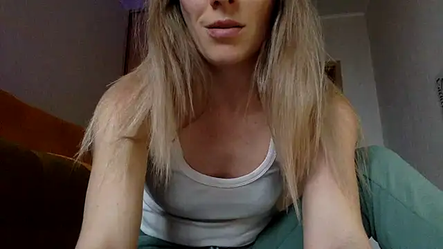 RebeccaMartinez online show from 03-17-25, 05:34