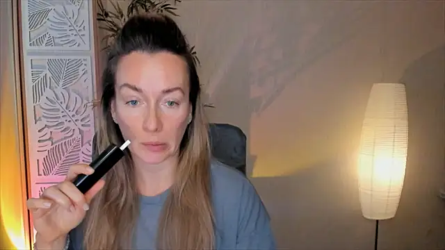 RebeccaMartinez online show from 02-06-26, 05:45