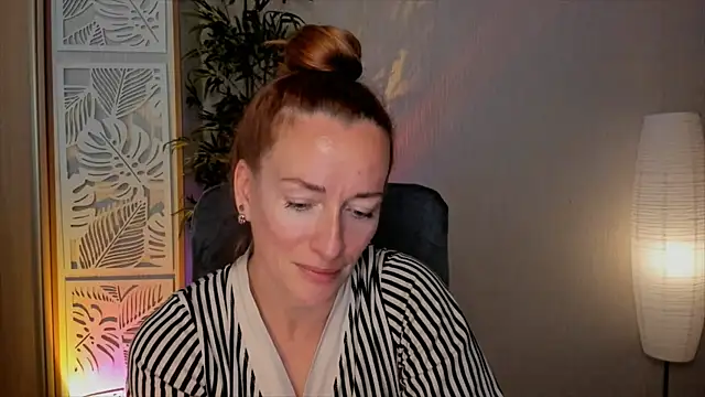 RebeccaMartinez online show from 06-04-26, 12:11