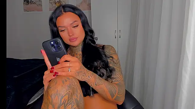 Snapshot of pantera_flashh chatting on 10-21-25, 09:59 pantera flashh online show from 10-21-25, 09:59