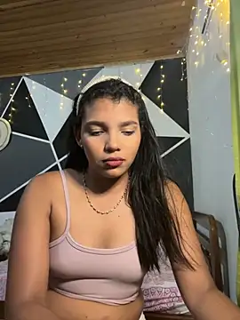 Snapshot of emilyharber chatting on 09-17-25, 08:10 emilyharber online show from 09-17-25, 08:10